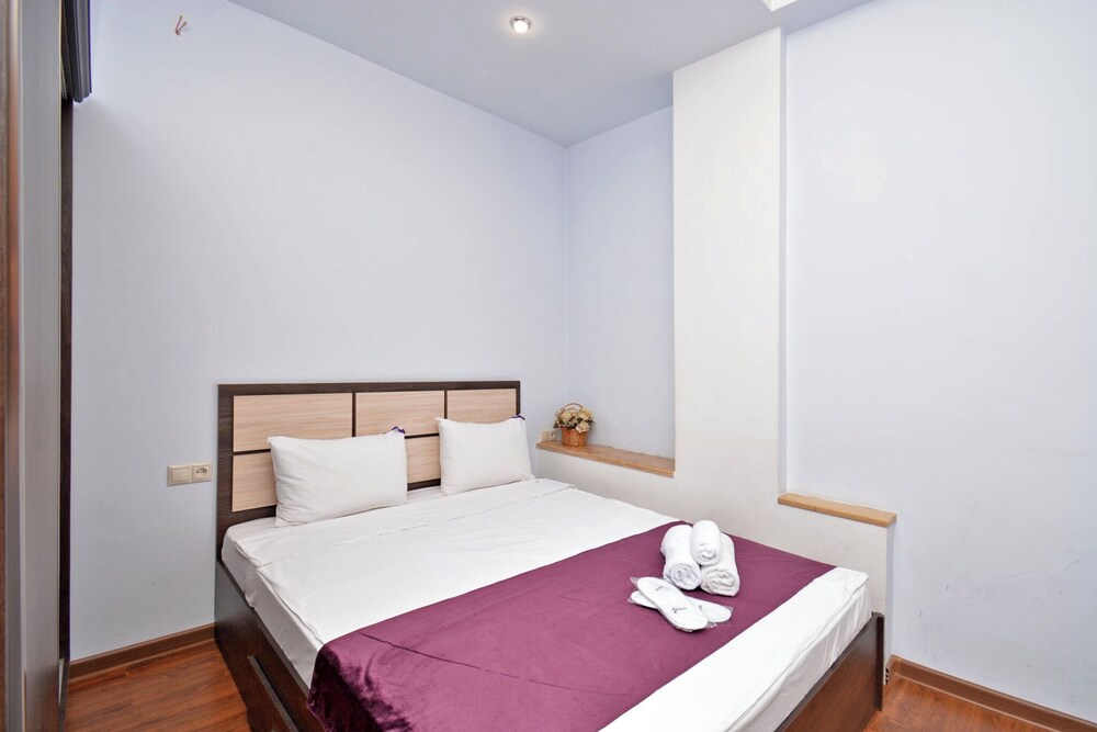Apartment on Aram street