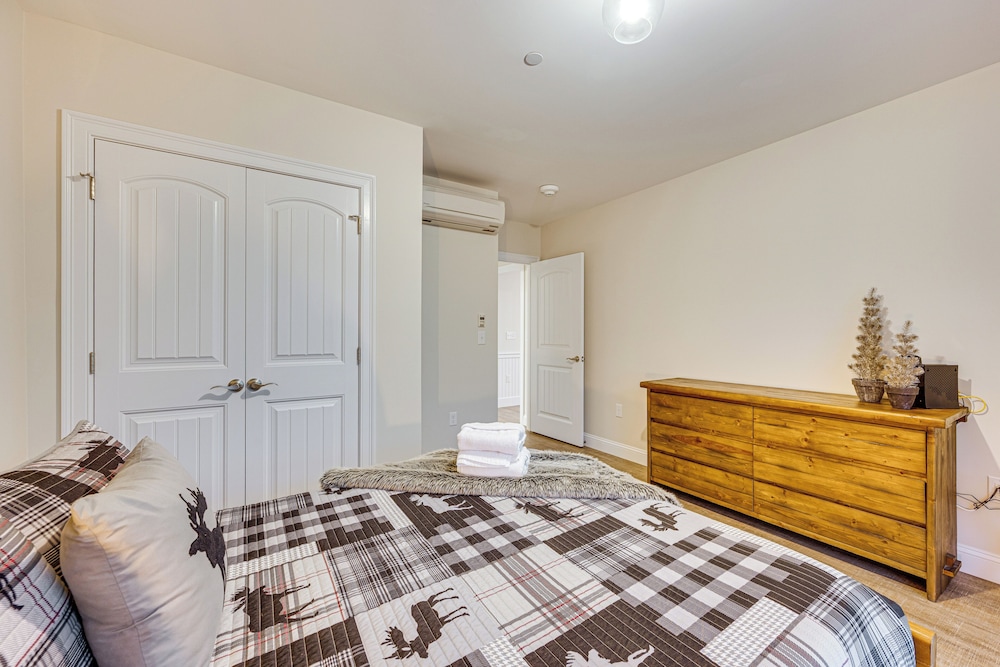 Ski-out Family Condo at Cranmore Mountain