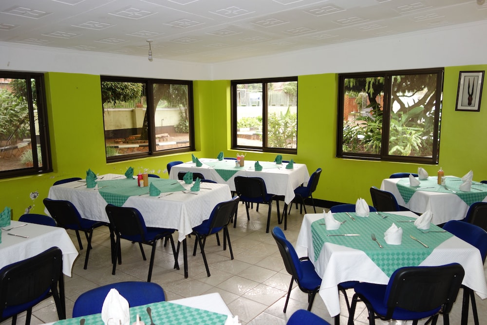 Emirina Travel Hotel