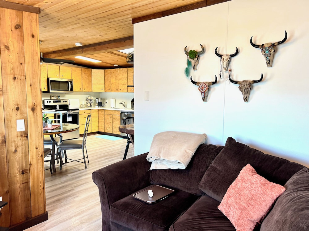 Peachland Beach Resort