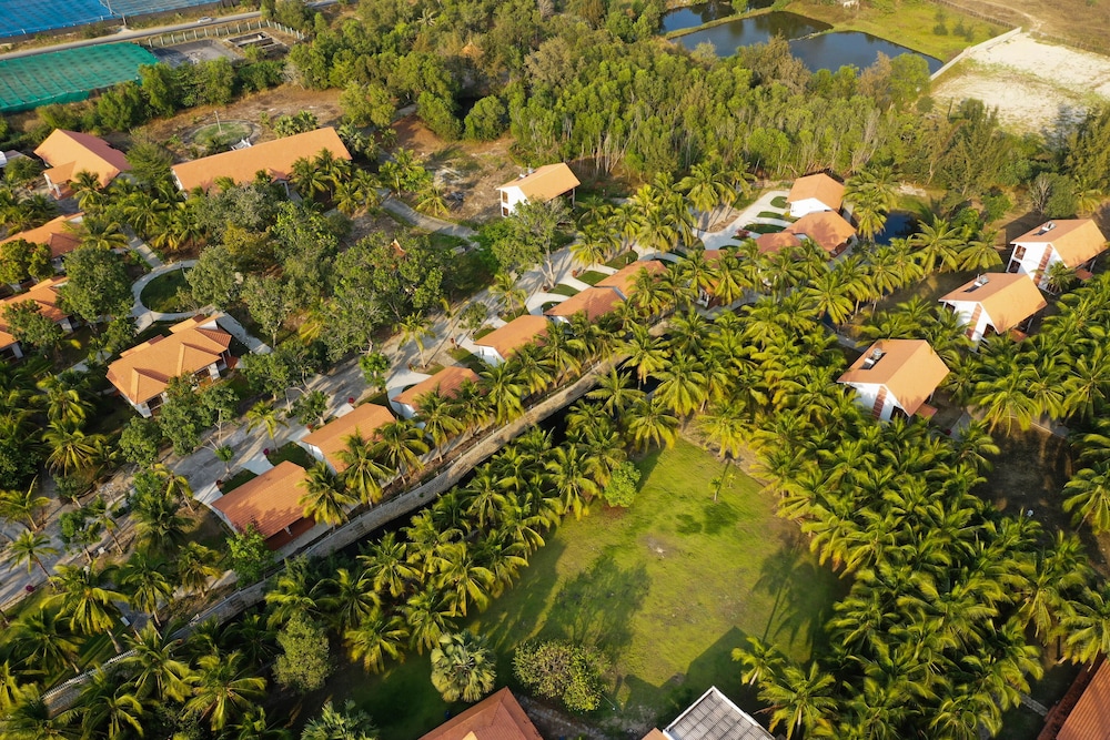 Dat Lanh Resort