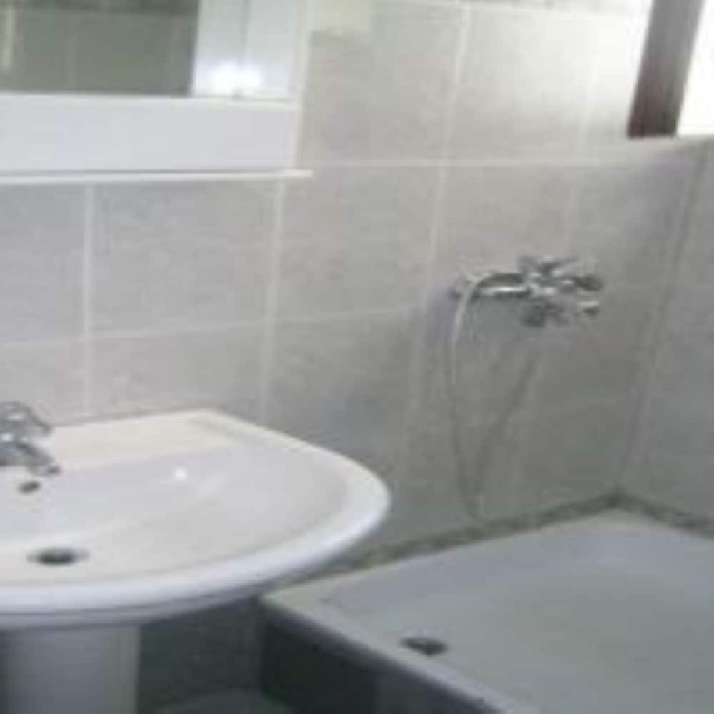 Photo 35