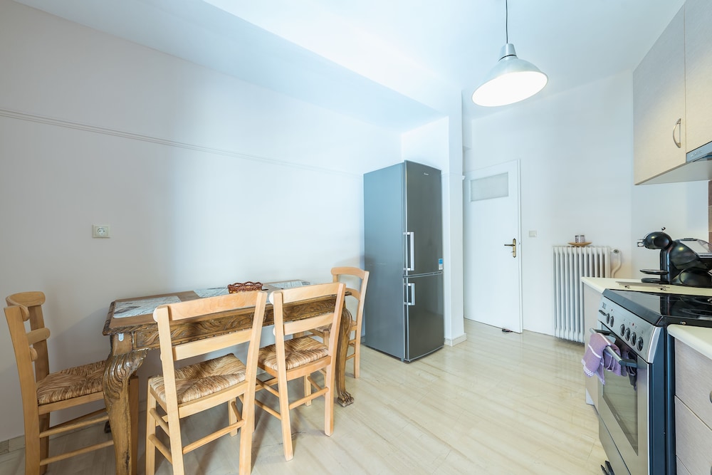 Comfortable Apartment near City Center photo 2