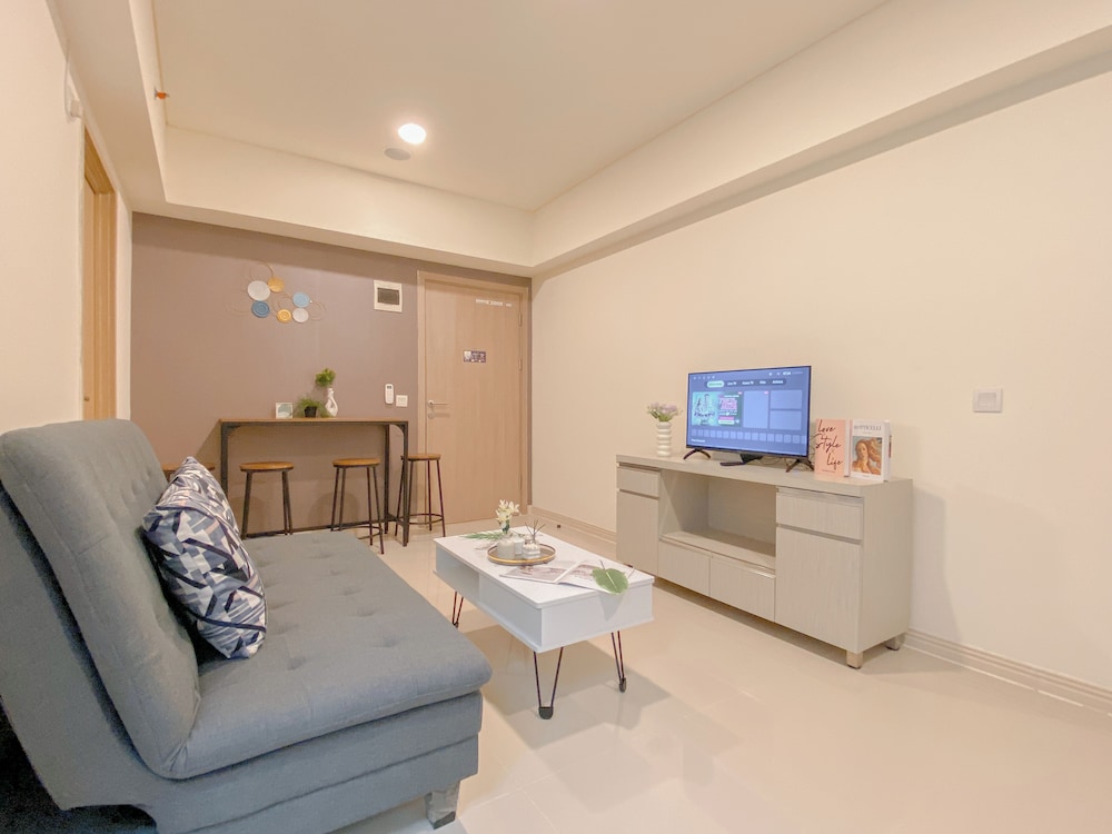 Cozy And Minimalist 2Br Apartment At Meikarta