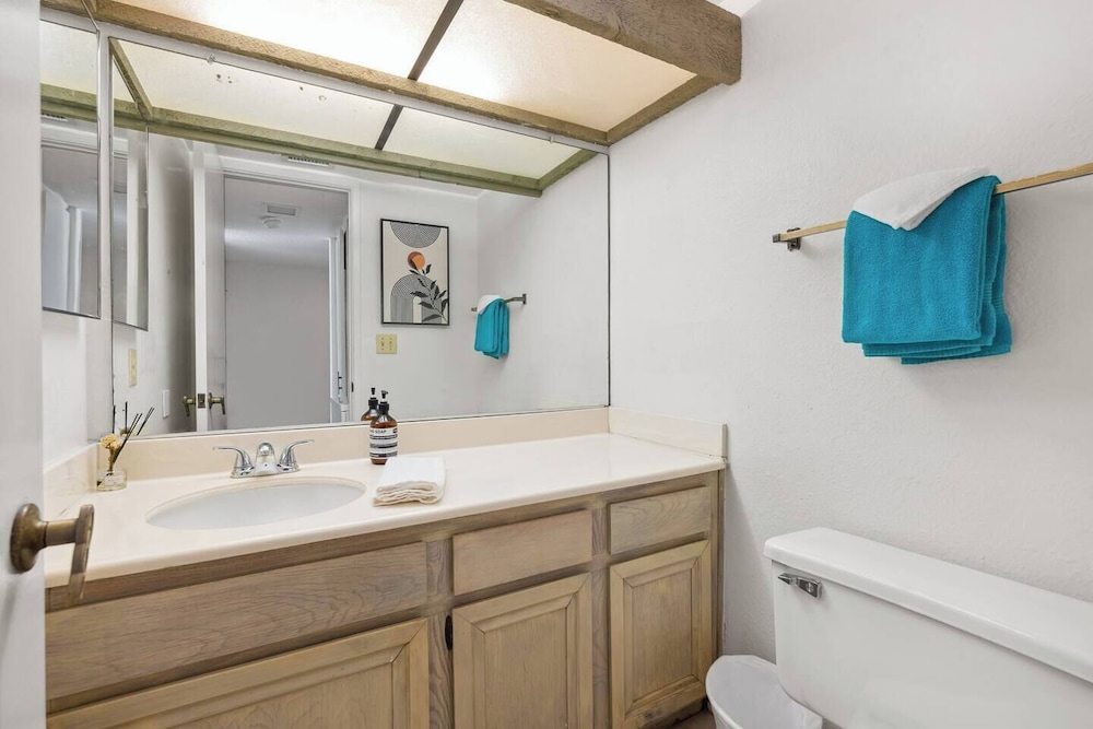 @ Marbella Lane - Gem w/ Outdoor Fun Pool & Trails
