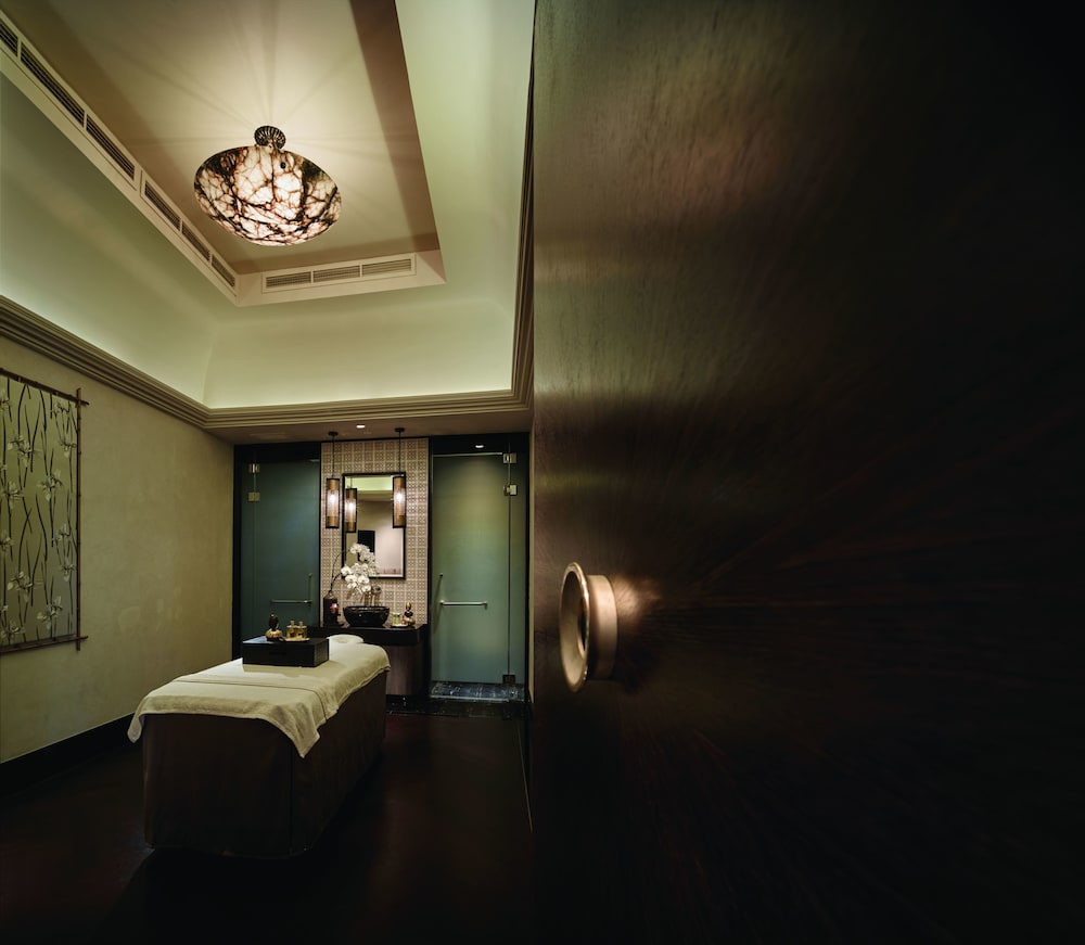 Eastern & Oriental Hotel 62