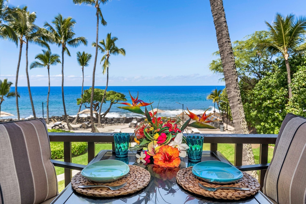 Ocean Front! - Second Floor With AC & Lanai! - Vrkcv
