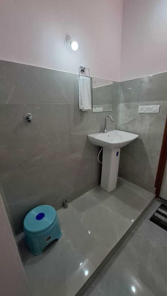 Cozy Corner Homestay