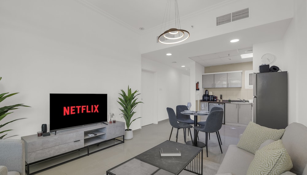 Manzil-1BR near JBR Beach & Blue Waters