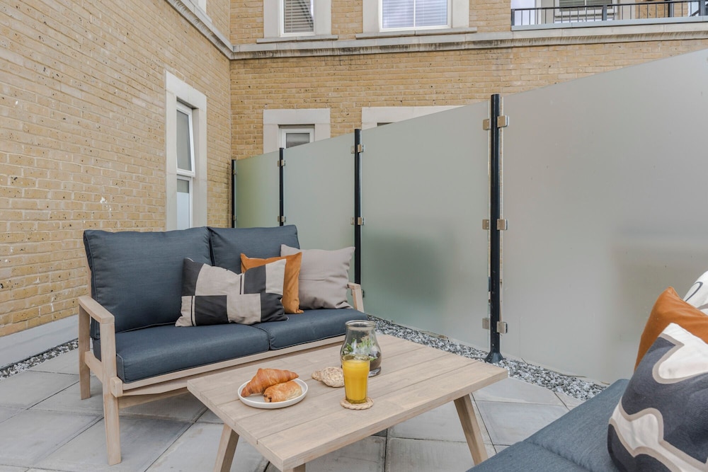 outdoor bbq area