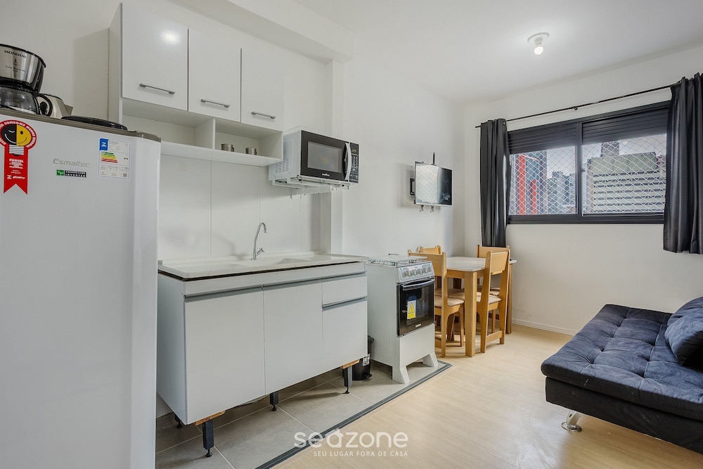 Complete Stay With Pool, Near the Metro and Praca da Se APS