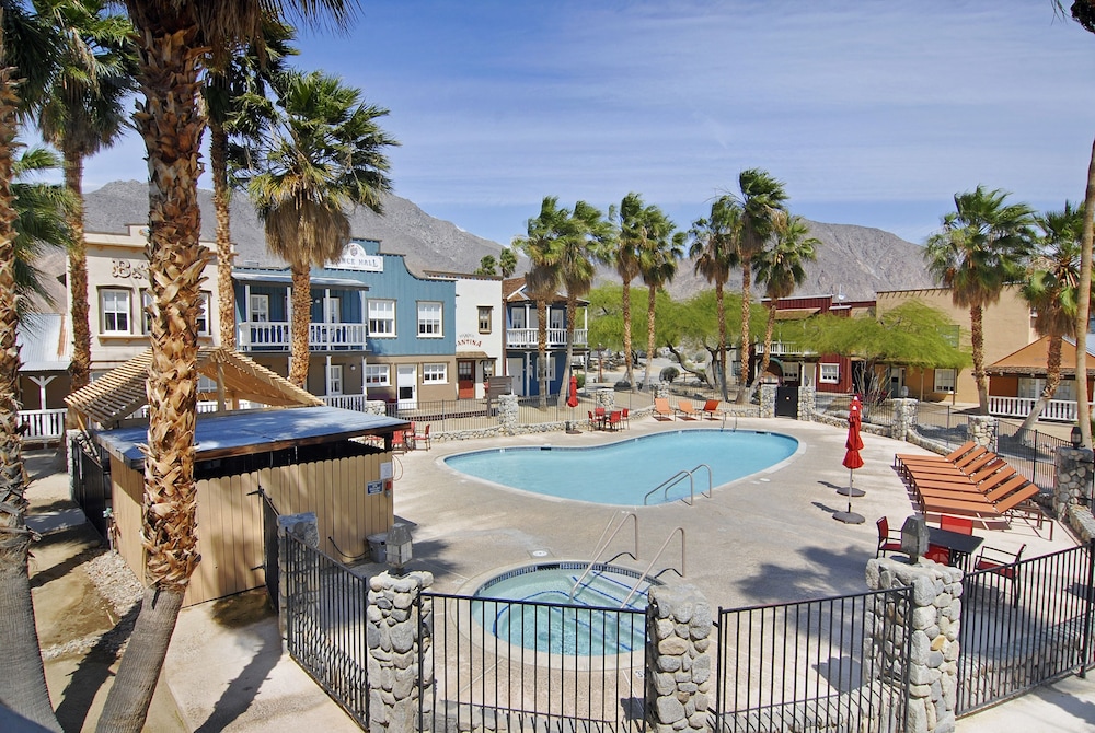 Palm Canyon Hotel & RV Resort