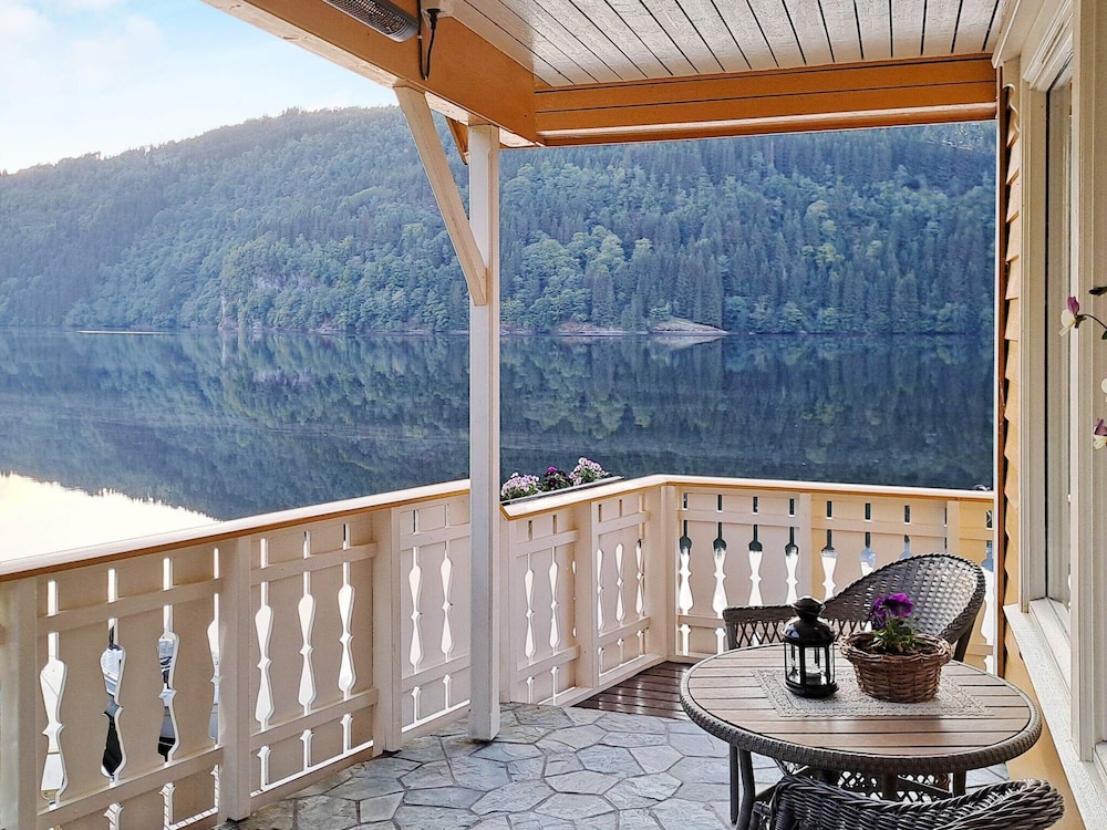 6 Person Holiday Home in Bygstad