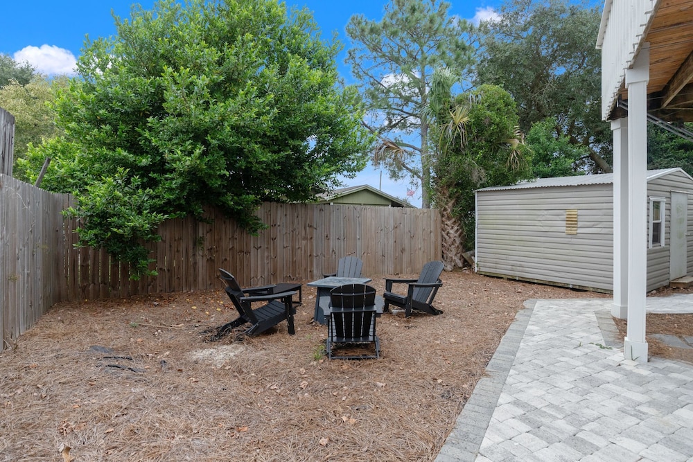 Seas & Greetings! 5BR 4BA House! Elegant Coastal Living Near the Shore