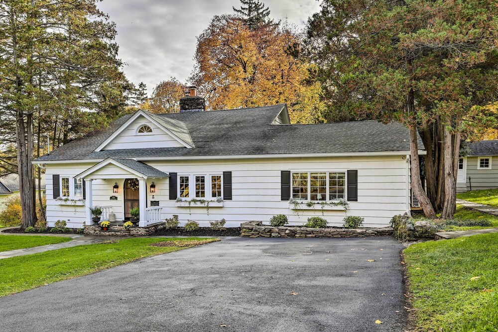 Historic Cornwall-on-hudson Cottage w/ Deck! - Property Image 16