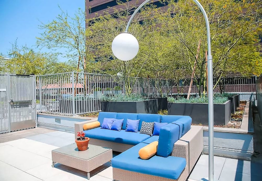 Stylish 1BR Family Apartment by Dtla