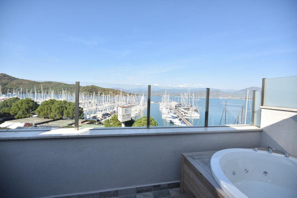 La Farine Hotel - Image 19