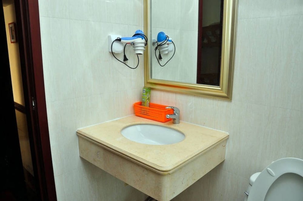 Yi Jia Ren Hostel
