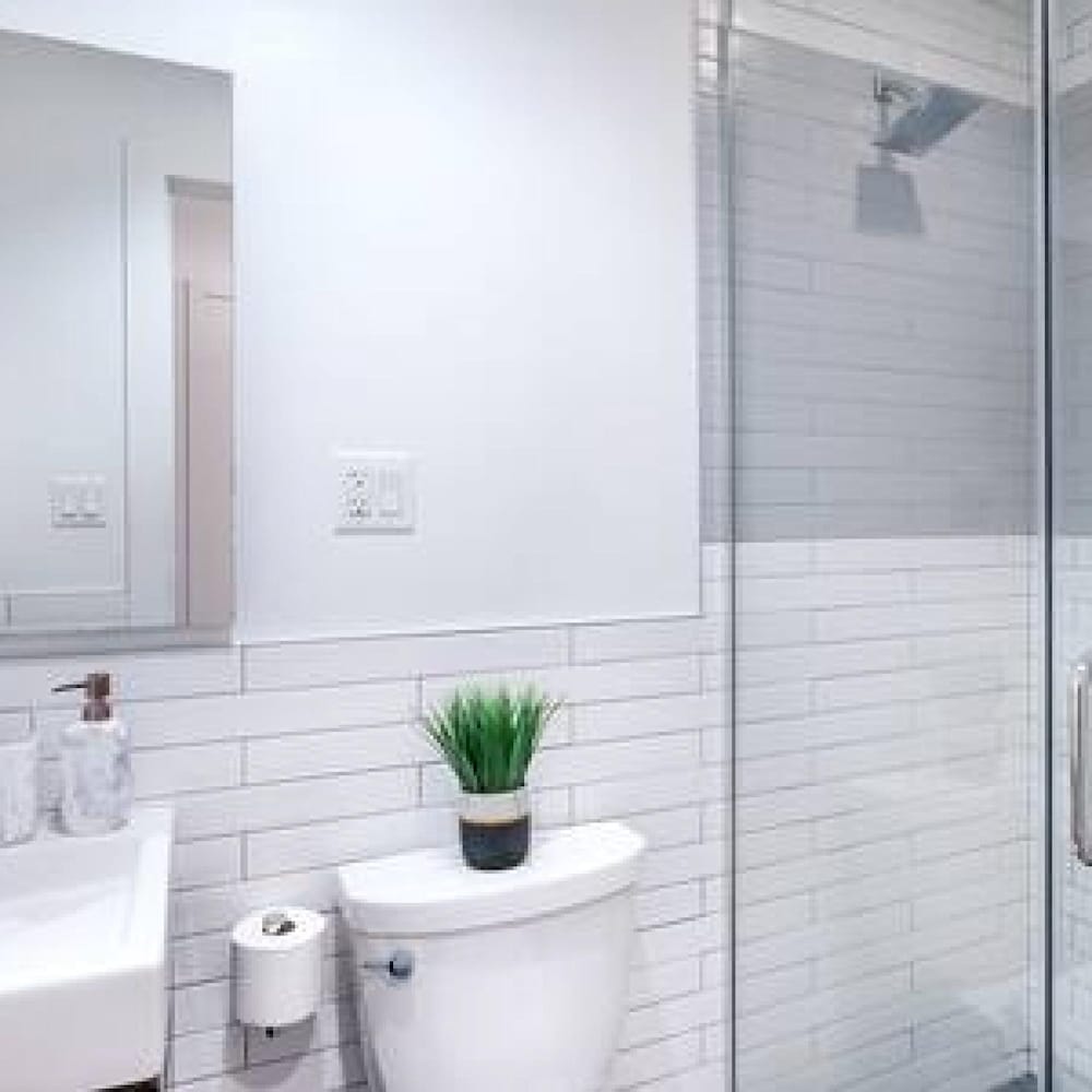 1288-4rs Newly Furnished Prime UES 2BR