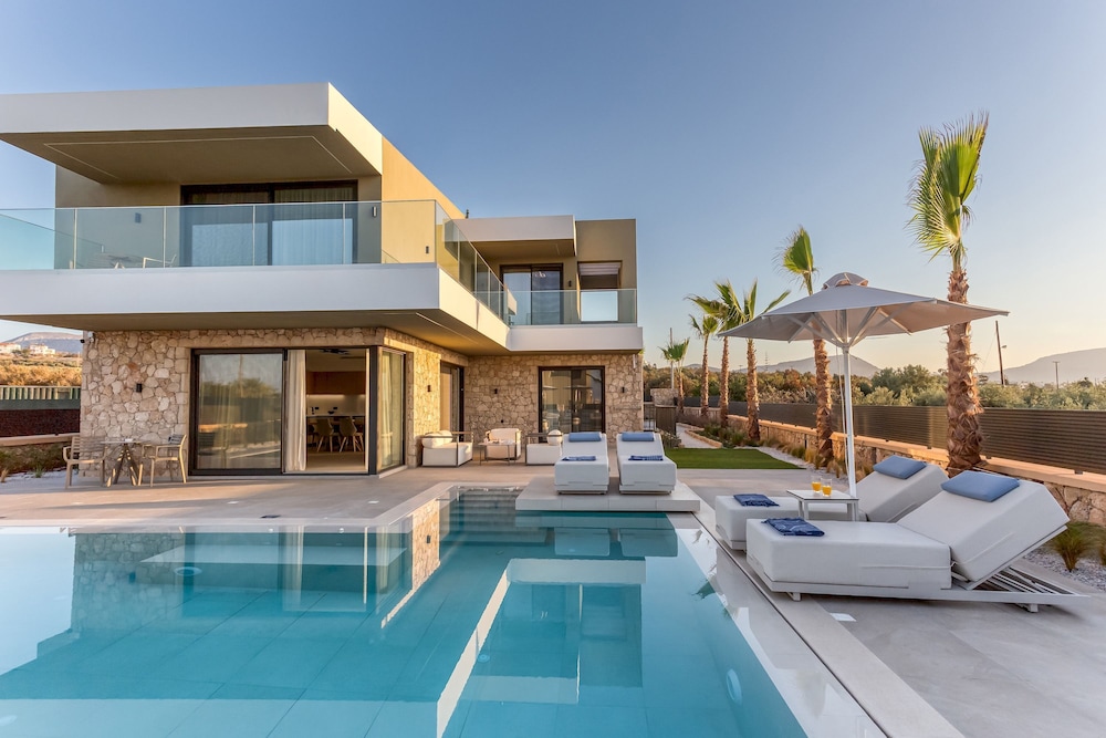 Divel Luxury Villas - Villa Ervin by Estia