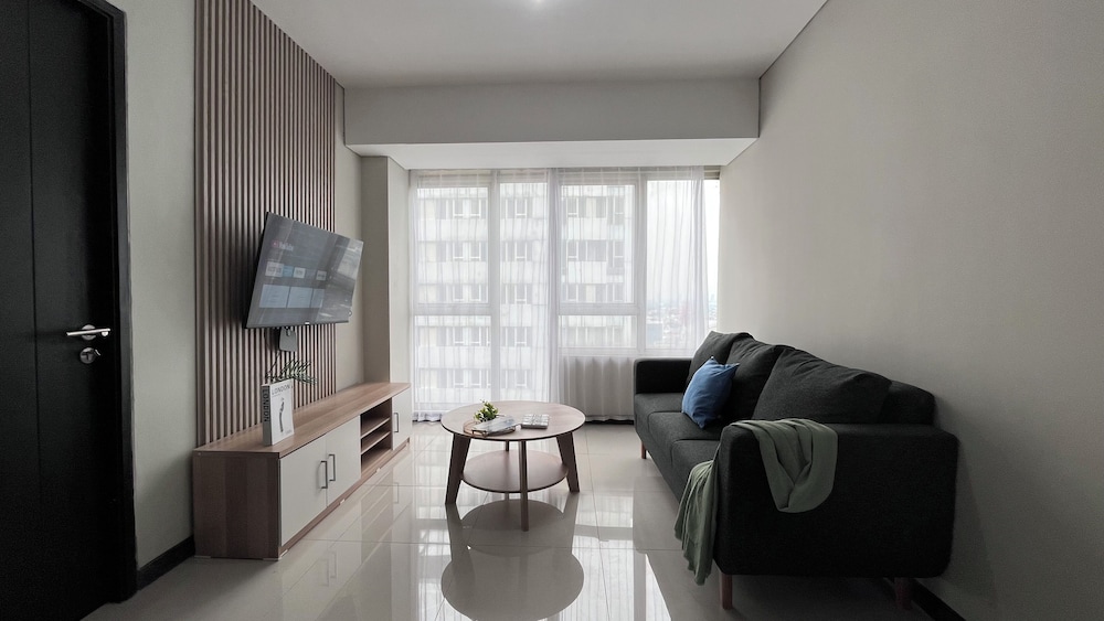 Well Designed and Comfortable 3BR Nifarro Park Apartment