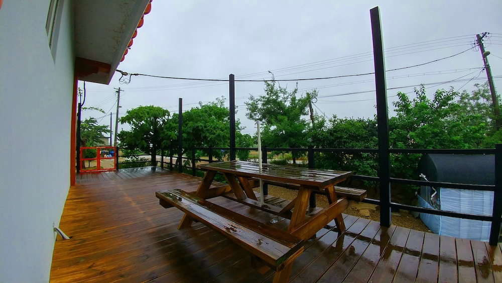 Chowoo Guesthouse