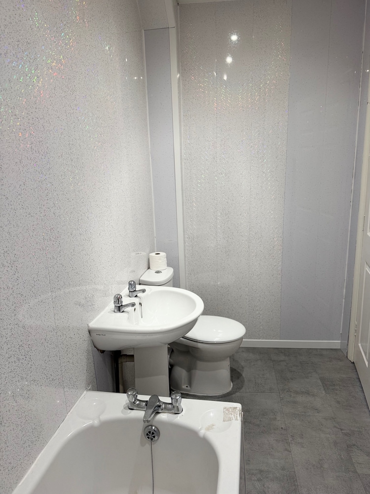 Citycenterapt-4br-wifi-freeparking-retroarcade