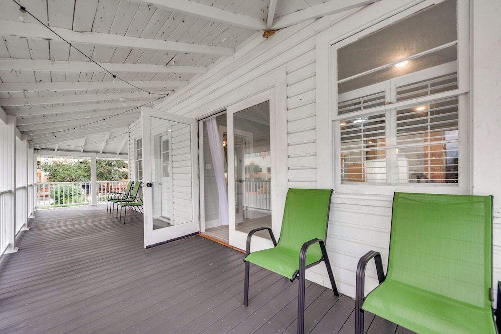 Walk to Shore: Home w/ Deck in North Myrtle Beach