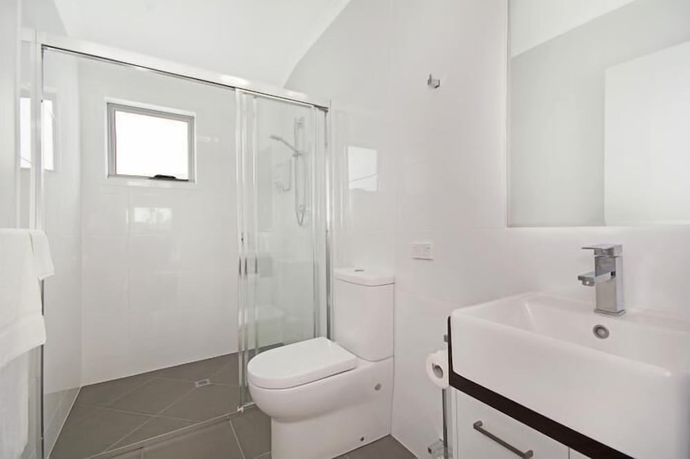 Cooroy Luxury Motel Apartments Noosa