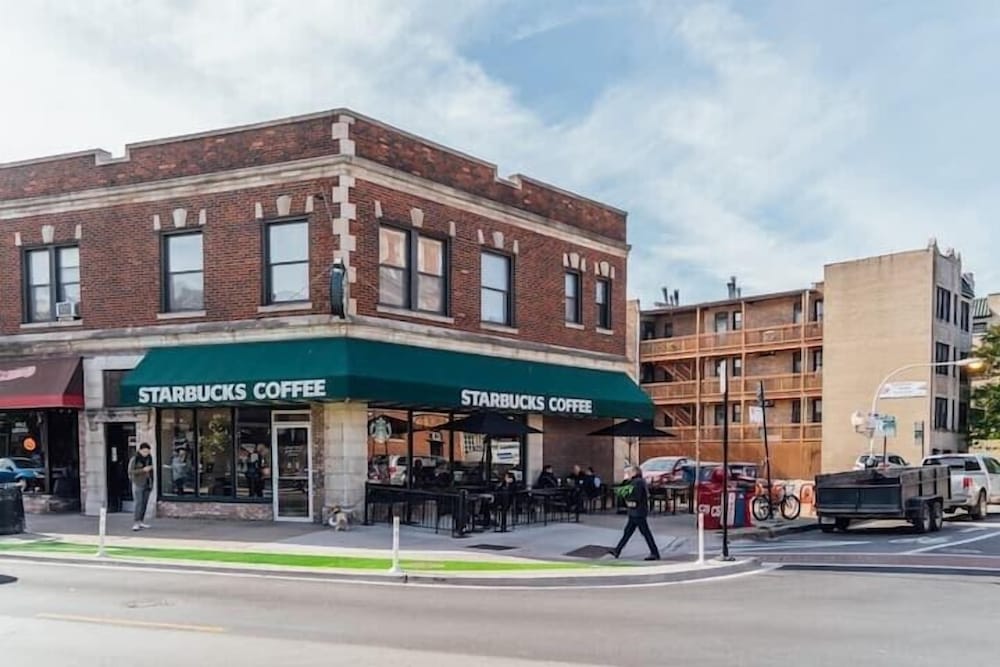 Ideal 1BR Stay - Roscoe 1D