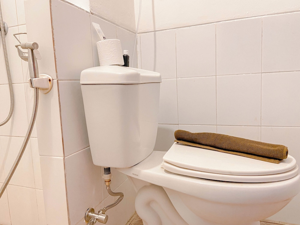 Stylish And Spacious Studio At Apartment Jarrdin Cihampelas