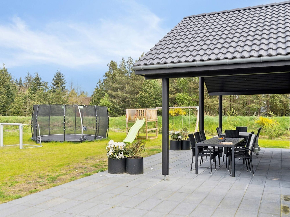 5 Star Holiday Home in Norre Nebel