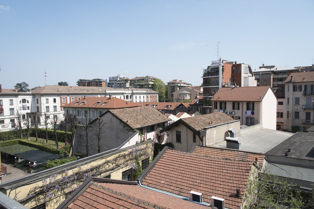 Bright & Cozy Flat near Navigli, Iulm, Tortona