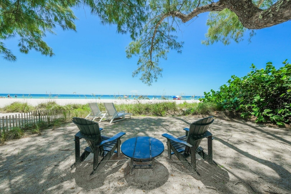 2216 Gulf Dr 1 Bedroom Home