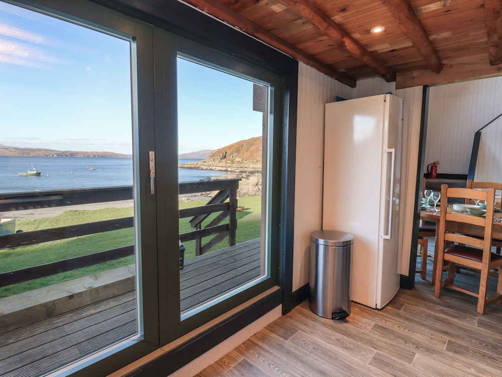 Doune Bay Lodge