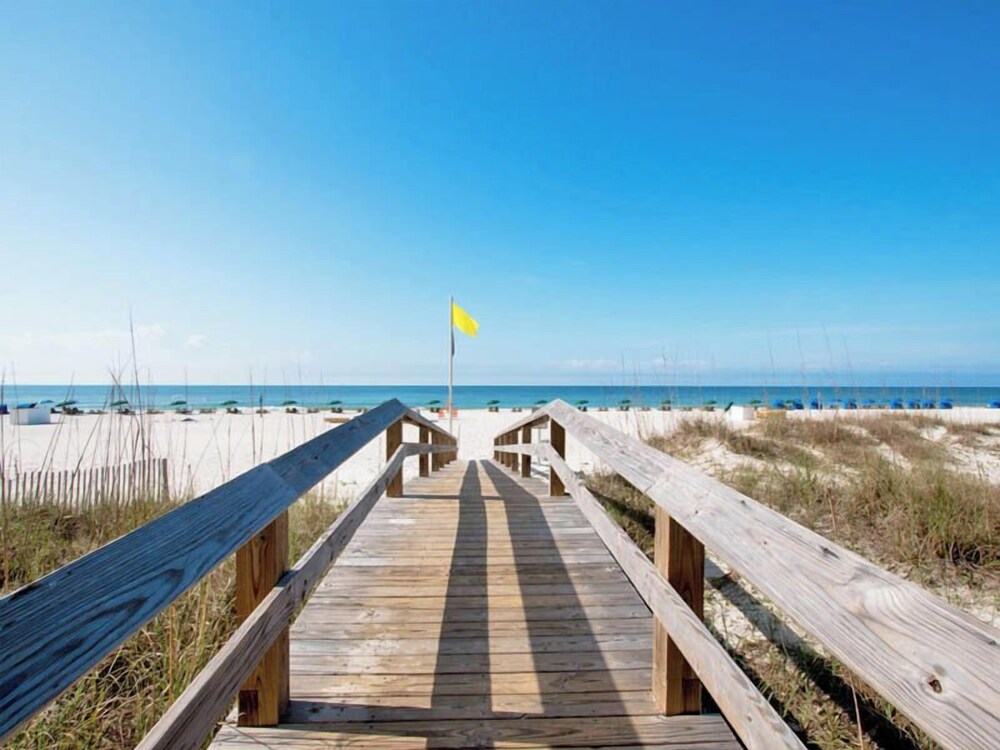 San Carlos #605 by Southern Vacation Rentals