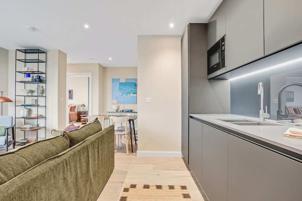 Riverstone Heights