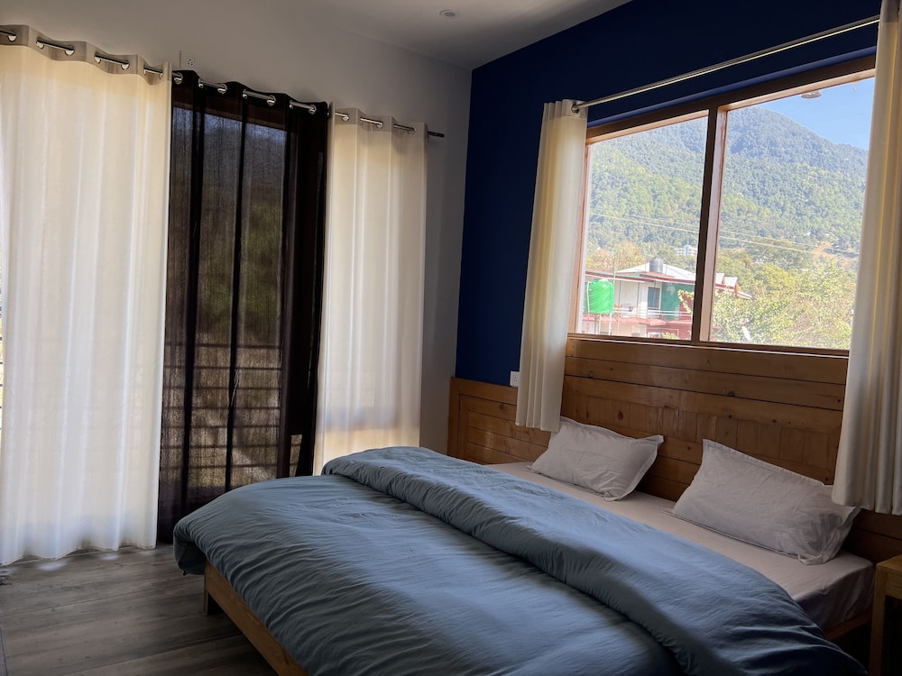 Flyscape Hostel view 5