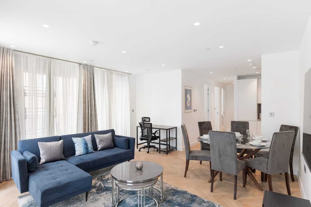 3br-sleeps8-central London-parking
