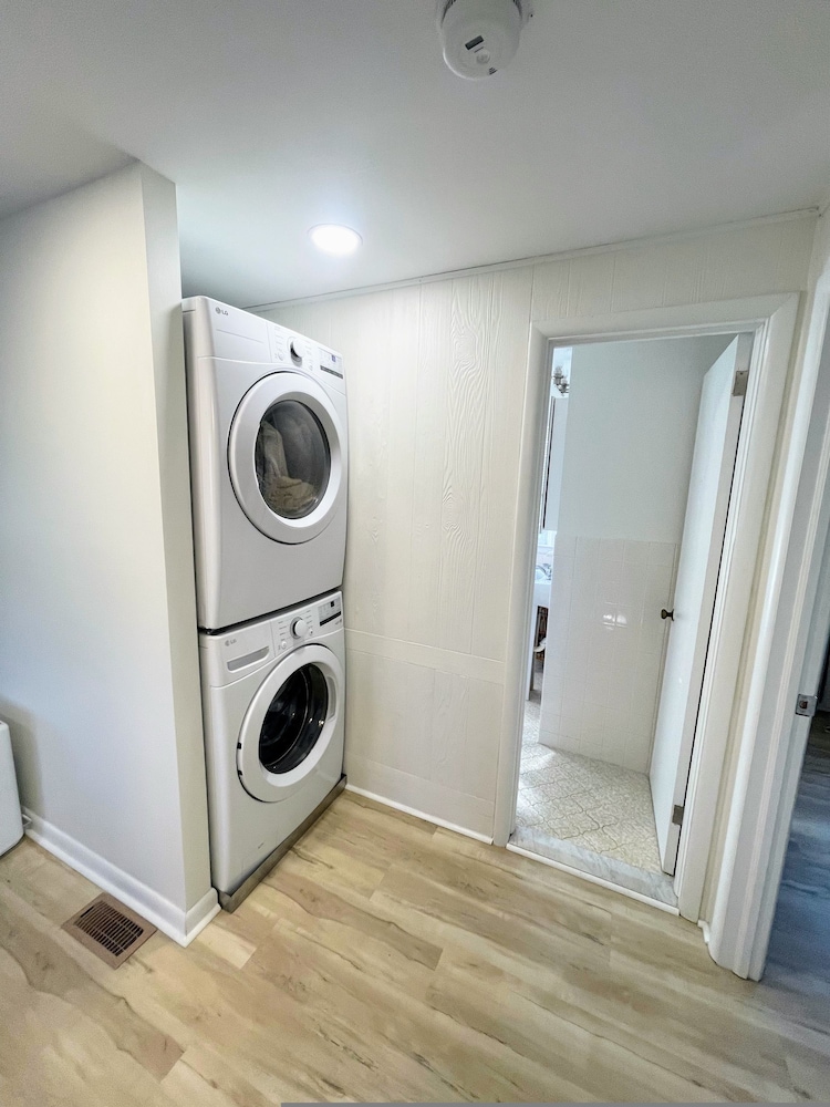 10 Braddock Somers Point