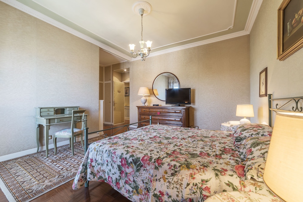 San Pietro Exclusive Panoramic Flat