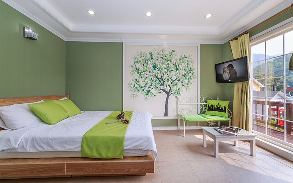 hotel room