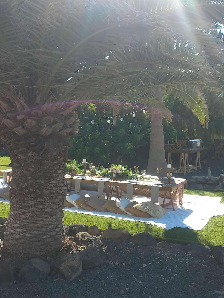 Lajares Villa-sleeps 6-free Parking-playground