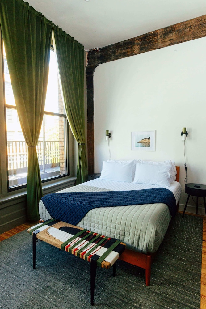 Loft 301 The William - 3rd Ave Views - Carrigans
