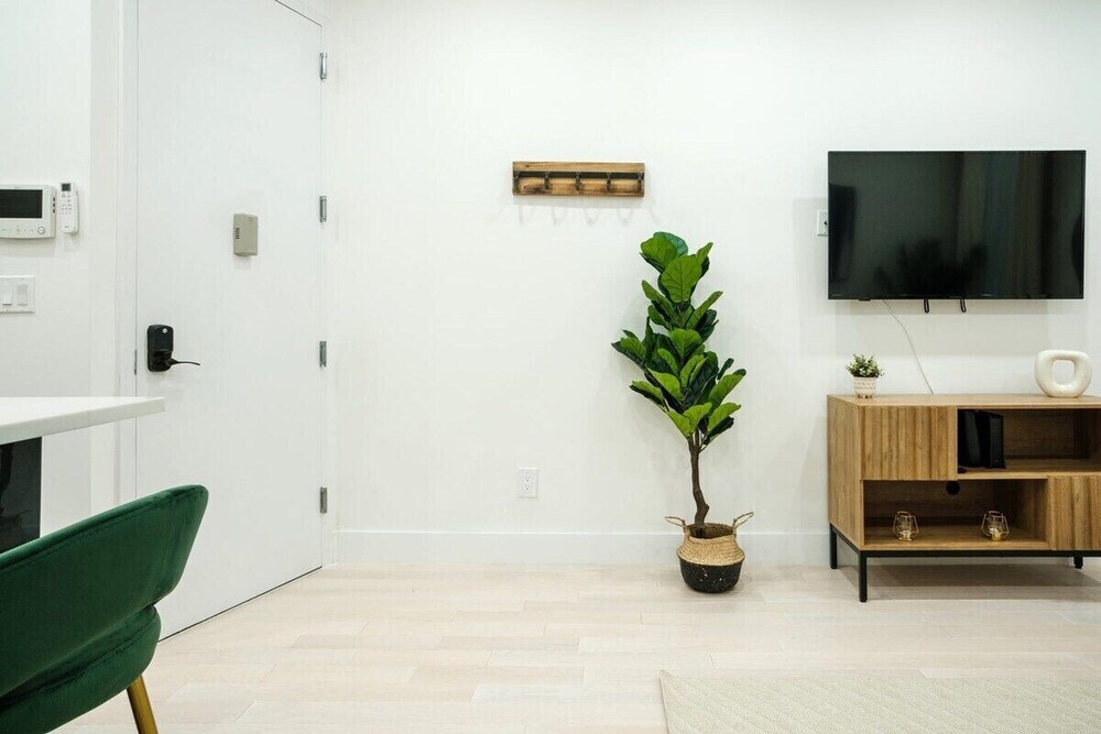 317 UES Apartments