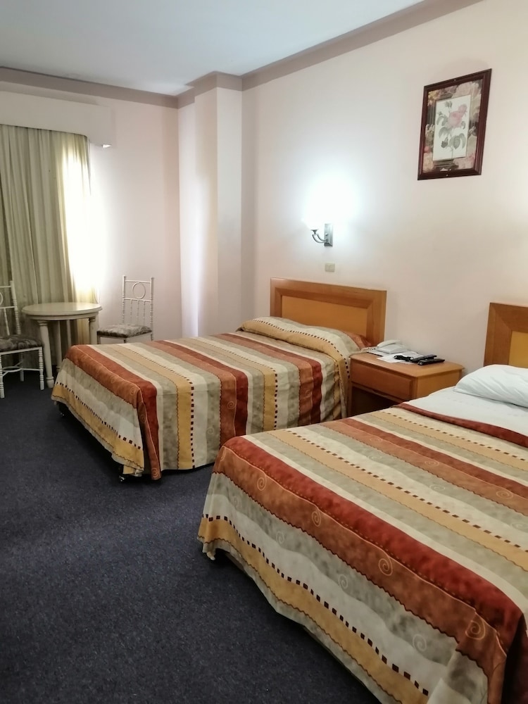 Reynosa Vacations - Hotel Astromundo - Property Image 1