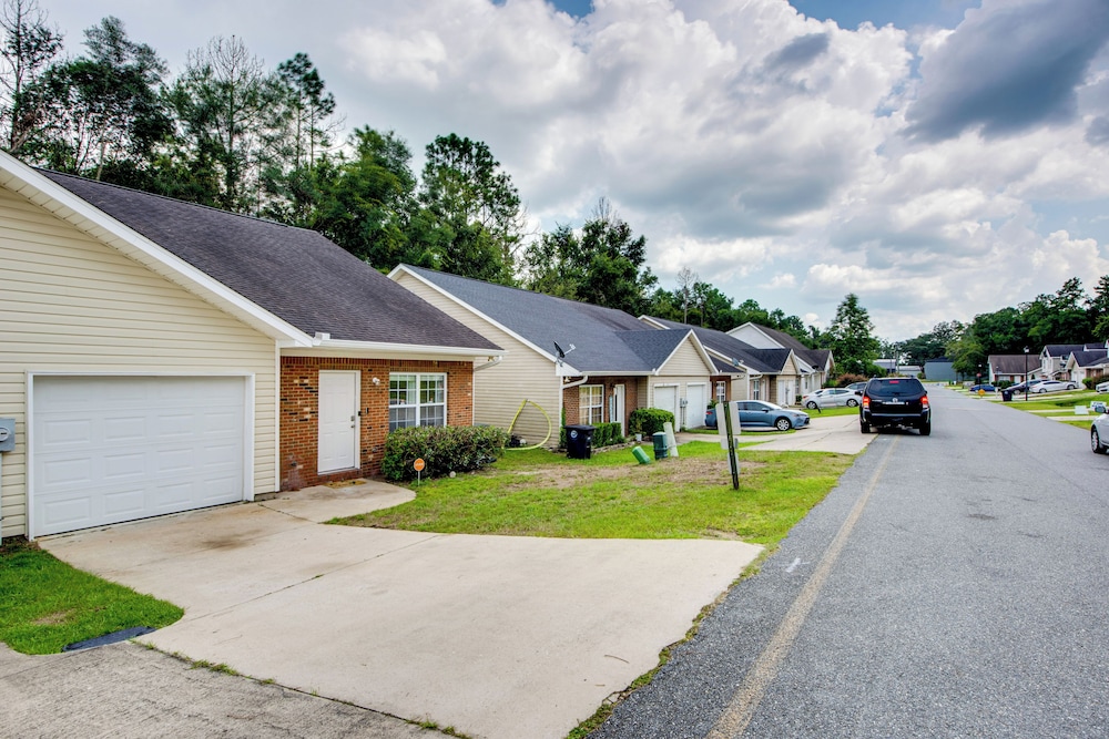 4 Mi to FSU & 5 Mi to Famu: Wfh-friendly Hub