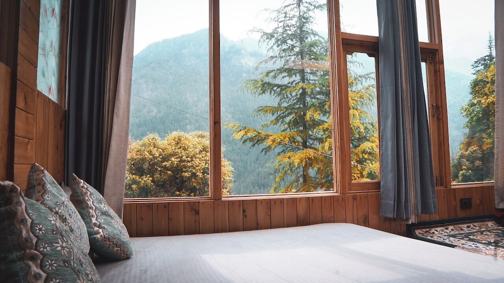 WOW Treehouse & Cottages