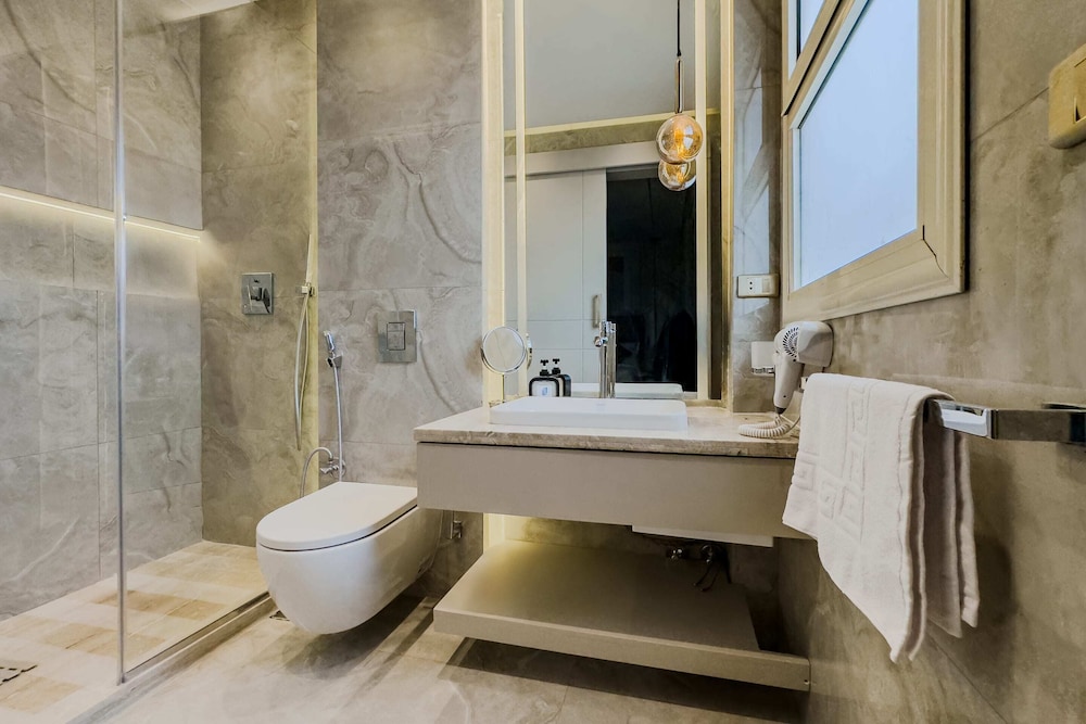 Imperial & Inviting 3bdr Duplex w/ Roof @new Cairo