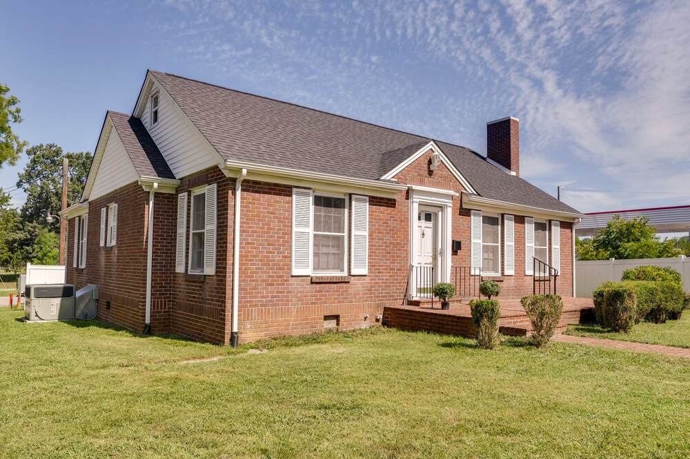 Charming Tullahoma Stay w/ Great Walkable Location view 3